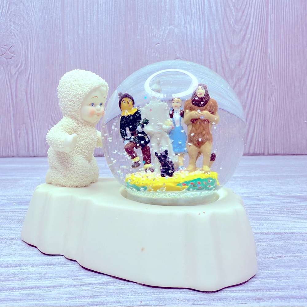 Rare department 56 Snowbabies Wizard of Oz Snowglobe They're Coming From Oz